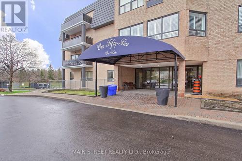 #316 -155 Main St N, Newmarket, ON - Outdoor