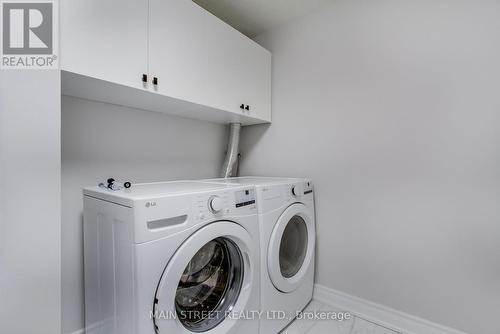 #316 -155 Main St N, Newmarket, ON - Indoor Photo Showing Laundry Room