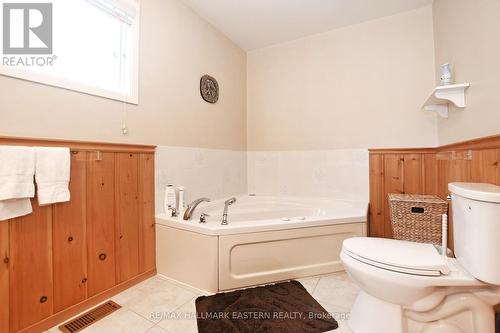 326 Indian Point Rd, Kawartha Lakes, ON - Indoor Photo Showing Bathroom
