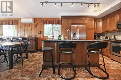 326 Indian Point Road, Kawartha Lakes, ON - Indoor Photo Showing Dining Room