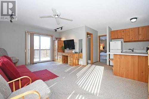 326 Indian Point Road, Kawartha Lakes, ON - Indoor Photo Showing Bedroom