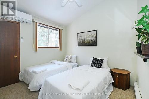 326 Indian Point Road, Kawartha Lakes (Coboconk), ON - Indoor Photo Showing Bedroom