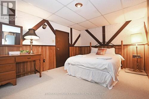 326 Indian Point Road, Kawartha Lakes (Coboconk), ON - Indoor Photo Showing Bedroom