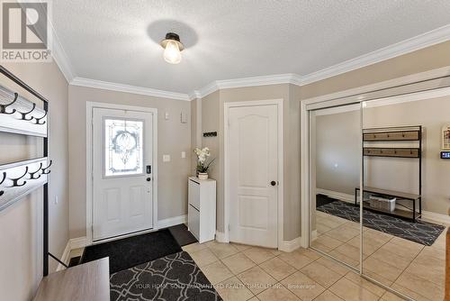 54 Mildenhall Pl, Whitby, ON - Indoor Photo Showing Laundry Room