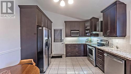 2 Markanna Drive, Toronto, ON - Indoor Photo Showing Kitchen With Upgraded Kitchen