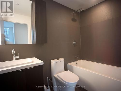#2013 -35 Mercer St, Toronto, ON - Indoor Photo Showing Bathroom