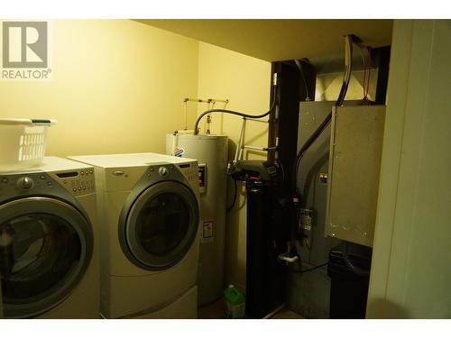 4937 Aspen Grove Place, Fairmont Hot Springs, BC - Indoor Photo Showing Laundry Room