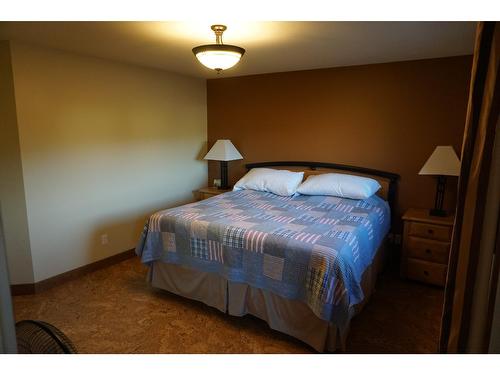 4937 Aspen Grove Place, Fairmont Hot Springs, BC - Indoor Photo Showing Bedroom