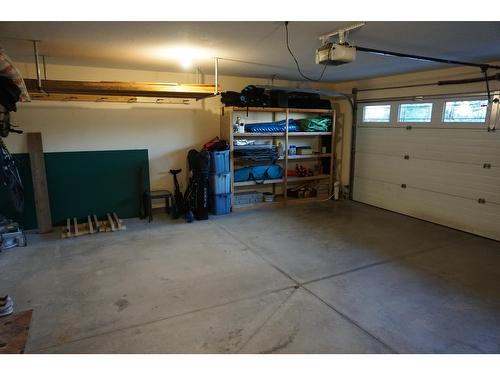 4937 Aspen Grove Place, Fairmont Hot Springs, BC - Indoor Photo Showing Garage