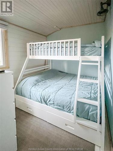 4228 Deep Bay Road, Minden, ON - Indoor Photo Showing Bedroom