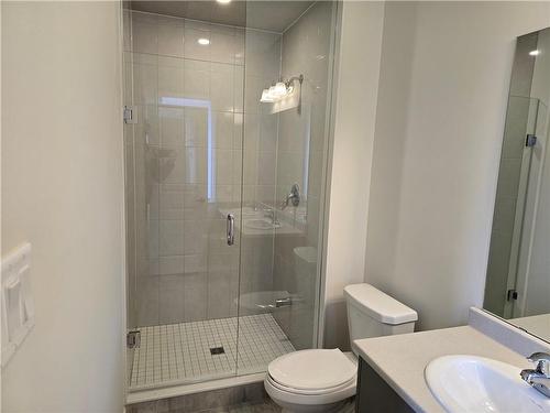 1383 Almonte Drive, Burlington, ON - Indoor Photo Showing Bathroom