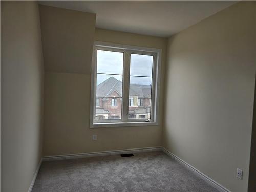 1383 Almonte Drive, Burlington, ON - Indoor Photo Showing Other Room