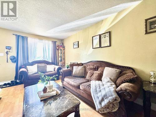 #C -799 Patterson Pl, Cambridge, ON - Indoor Photo Showing Living Room