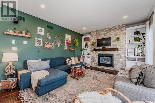 91 Norton Dr, Guelph, ON - Indoor Photo Showing Living Room With Fireplace