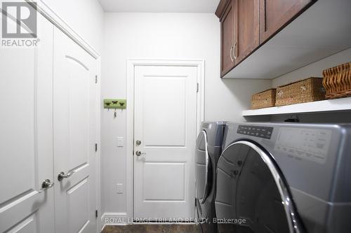 2622 Sandra Post Cres, London, ON - Indoor Photo Showing Laundry Room