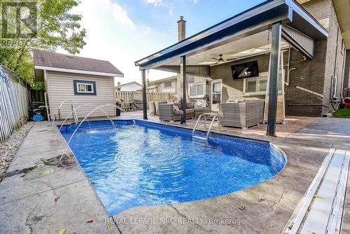 46 Bendingroad Cres N, St. Catharines, ON - Outdoor With In Ground Pool With Deck Patio Veranda With Exterior