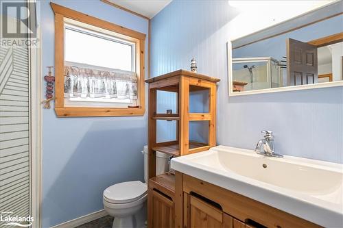 1024 Marys Lane, Algonquin Highlands, ON - Indoor Photo Showing Bathroom