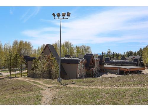 122/124 - 1051 Gerry Sorensen Way, Kimberley, BC - Outdoor