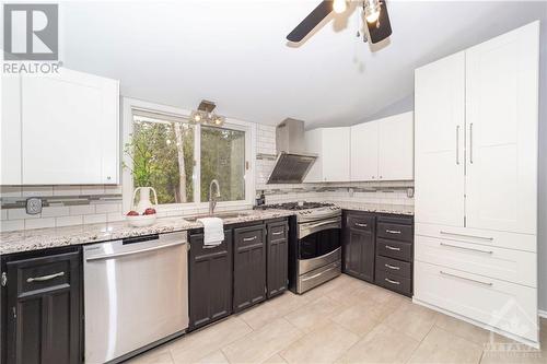 212 Arcand Road, Kemptville, ON - Indoor Photo Showing Kitchen With Upgraded Kitchen