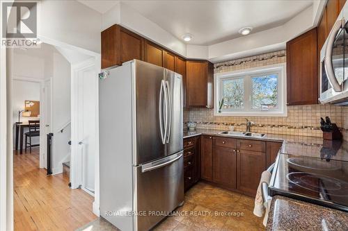 370 Bridge St E, Belleville, ON - Indoor Photo Showing Kitchen With Double Sink