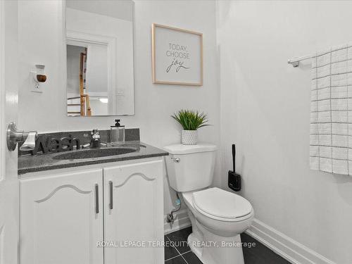 6-30 Pauline Cres, Brampton, ON - Indoor Photo Showing Bathroom