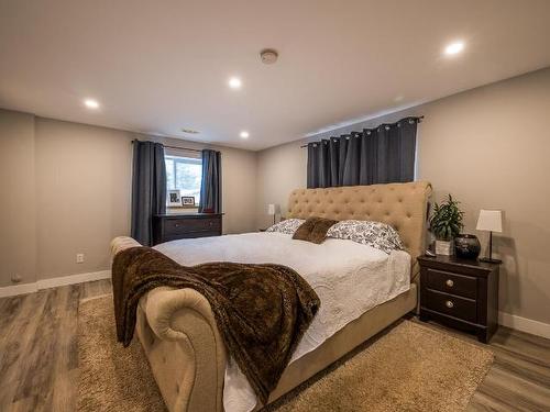 9130 Barnhartvale Road, Kamloops, BC - Indoor Photo Showing Bedroom
