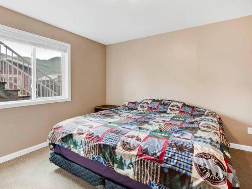 2656 Briarwood Ave, Kamloops, BC - Indoor Photo Showing Bedroom