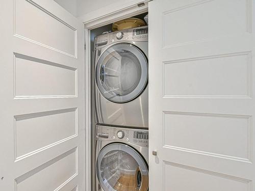 Salle de lavage - 354 Ch. Filion, Sainte-Anne-Des-Lacs, QC - Indoor Photo Showing Laundry Room