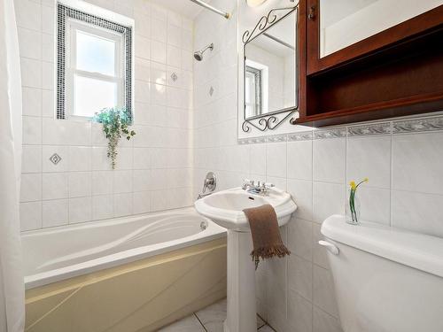 Bathroom - 3168  - 3170 Rue De Cadillac, Montréal (Mercier/Hochelaga-Maisonneuve), QC - Indoor Photo Showing Bathroom