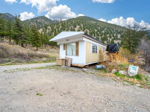 36 Smith Road E, Lillooet, BC 