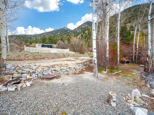 36 Smith Road E, Lillooet, BC 