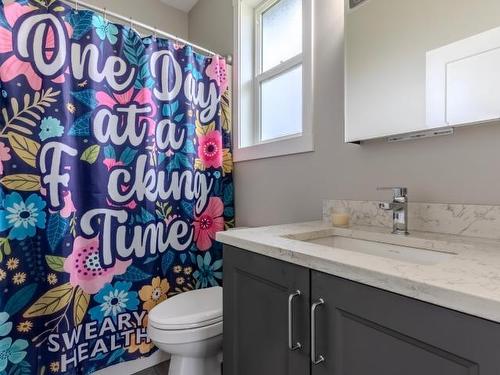 4312 Wilkinson Street, Cache Creek, BC - Indoor Photo Showing Bathroom