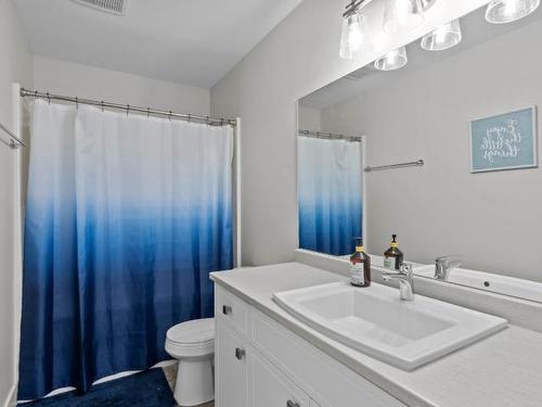 2228 Doubletree Cres, Kamloops, BC - Indoor Photo Showing Bathroom
