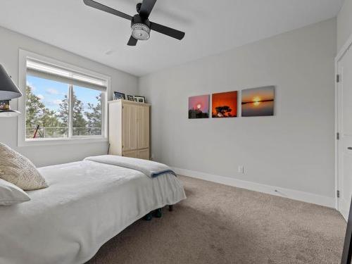2228 Doubletree Cres, Kamloops, BC - Indoor Photo Showing Bedroom