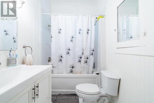 225 Queen Street S, Hamilton, ON - Indoor Photo Showing Bathroom