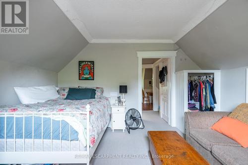 225 Queen Street S, Hamilton, ON - Indoor Photo Showing Bedroom
