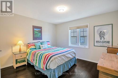 7 Masters Crescent, Georgian Bay, ON - Indoor Photo Showing Bedroom