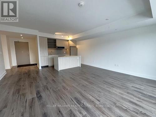 #621 -185 Dunlop St E, Barrie, ON - Indoor Photo Showing Kitchen