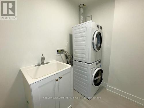 #621 -185 Dunlop St E, Barrie, ON - Indoor Photo Showing Laundry Room