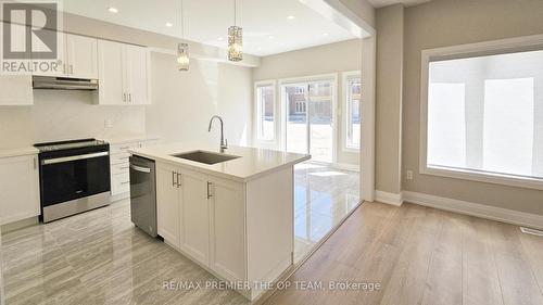 55 Federica Crescent, Wasaga Beach, ON - Indoor Photo Showing Kitchen With Upgraded Kitchen
