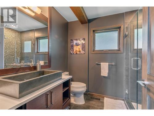 8200 Squilax Anglemont Road Unit# #7, Anglemont, BC - Indoor Photo Showing Bathroom