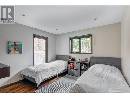 8200 Squilax Anglemont Road Unit# #7, Anglemont, BC - Indoor Photo Showing Bedroom