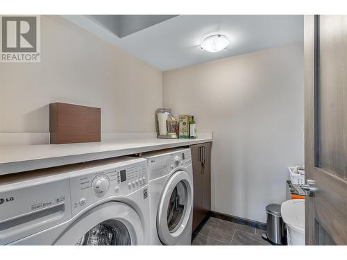 8200 Squilax Anglemont Road Unit# #7, Anglemont, BC - Indoor Photo Showing Laundry Room