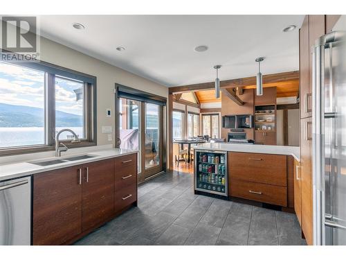 8200 Squilax Anglemont Road Unit# #7, Anglemont, BC - Indoor Photo Showing Kitchen With Double Sink