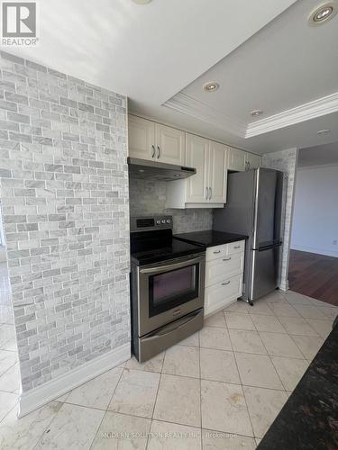 ##1802 -3 Rowntree Rd, Toronto, ON - Indoor Photo Showing Kitchen