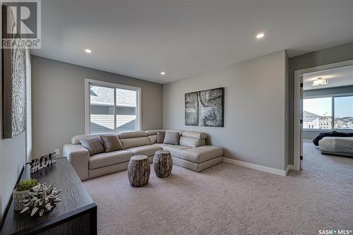 166 Kostiuk Crescent, Saskatoon, SK - Indoor Photo Showing Living Room