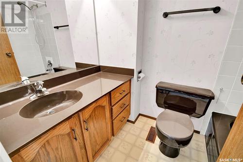 10 303 Saguenay Drive, Saskatoon, SK - Indoor Photo Showing Bathroom