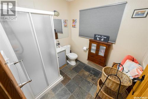 107 Lakeview Crescent, Buena Vista, SK - Indoor Photo Showing Bathroom