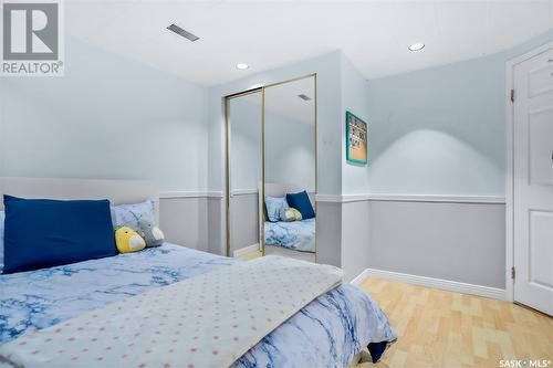 2338 Dufferin Avenue, Saskatoon, SK - Indoor Photo Showing Bedroom