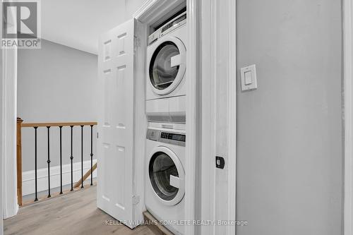94 Howard Ave, Hamilton, ON - Indoor Photo Showing Laundry Room